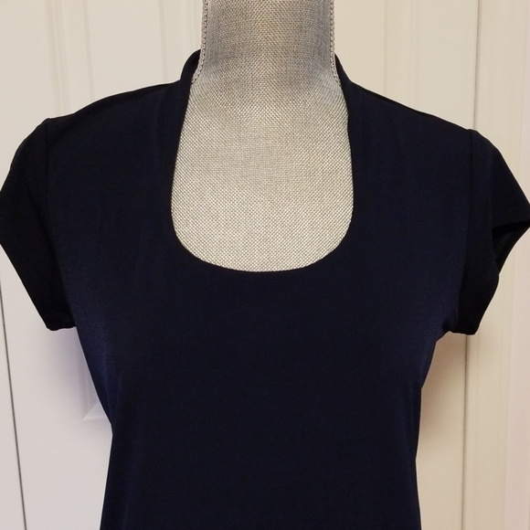 Top - Picture 2 of 6